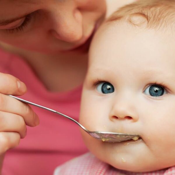 Mother,Feeding,Baby,Food,To,Baby